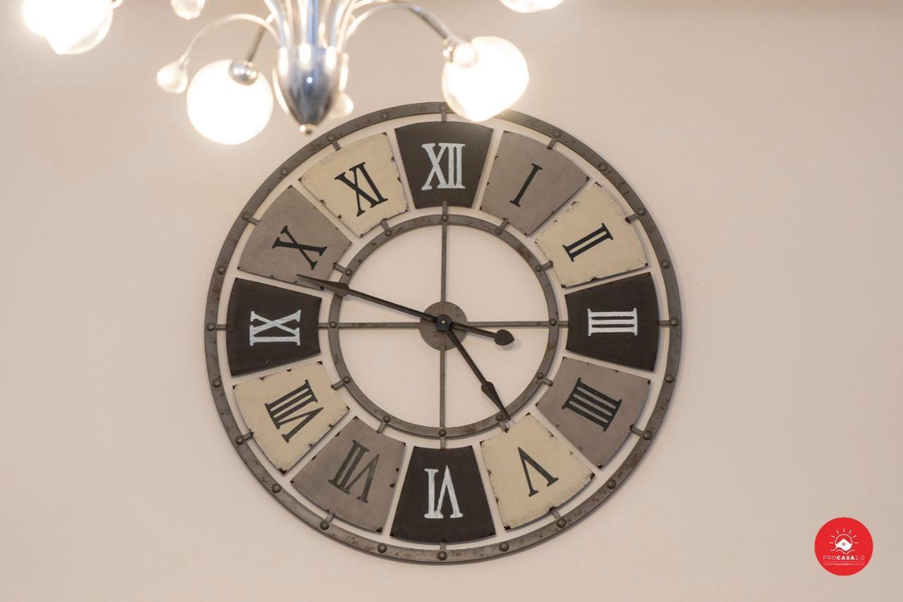 Time For Your Holidays Специя Екстериор снимка